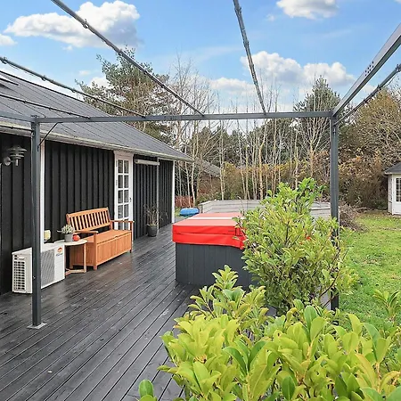 8 Person Holiday In R Dby Rødby